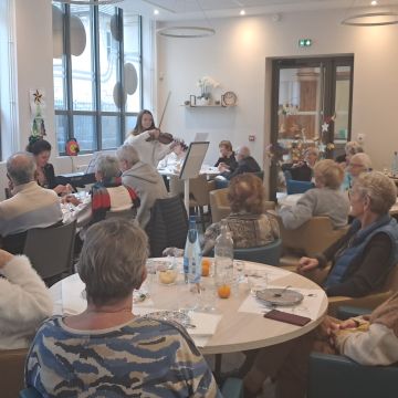 No&#xEB;l&#x20;&#xE0;&#x20;la&#x20;R&#xE9;sidence&#x20;Courbet&#x20;&#x3A;&#x20;un&#x20;moment&#x20;inoubliable&#x20;