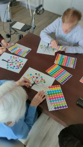 Atelier&#x20;cr&#xE9;atif&#x20;&#xE0;&#x20;la&#x20;R&#xE9;sidence&#x20;S&#xE9;niors&#x20;Aux&#x20;Fins