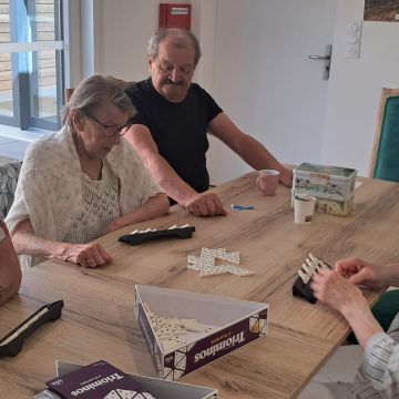 Apr&#xE8;s-midi&#x20;jeux&#x20;&#xE0;&#x20;Montrond-le-Ch&#xE2;teau