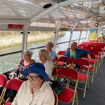 Sortie Bateau Mouche pour nos résidents Courbet